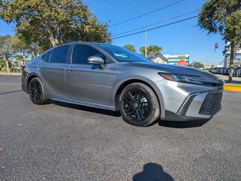 New 2026 Toyota Camry SE FWD image 2