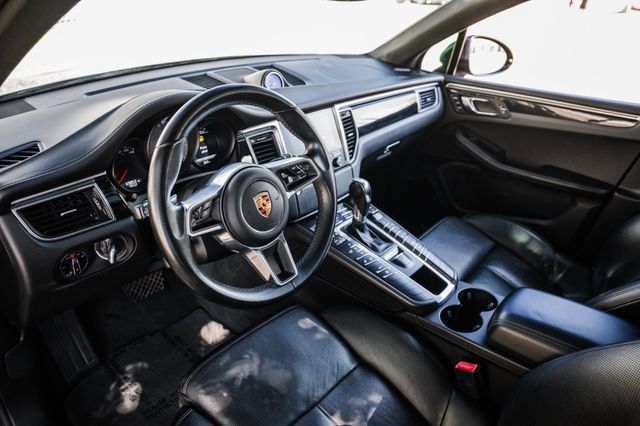Used 2018 Porsche Macan S AWD/4WD image 2