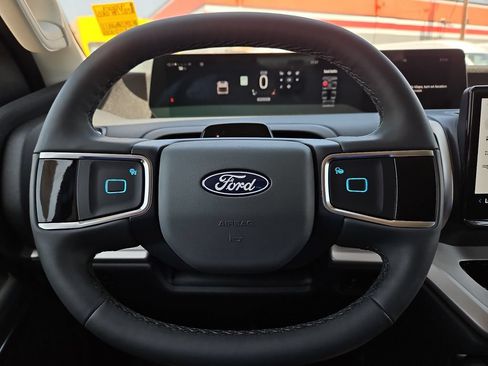 New 2027 Ford Expedition Max Active RWD image 27