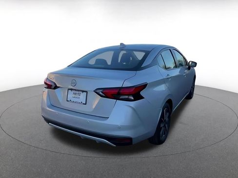 Used 2025 Nissan Versa SV FWD image 14