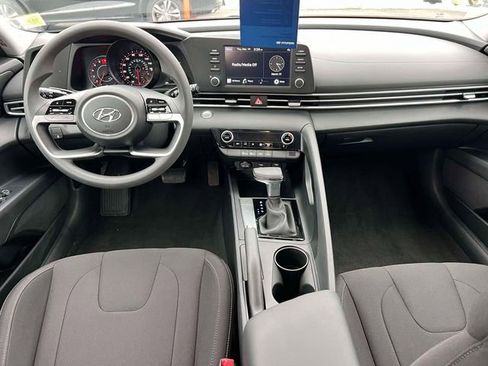 Certified 2023 Hyundai Elantra SEL image 13