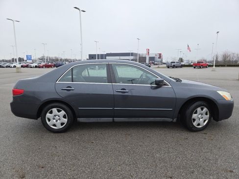 Used 2005 Honda Accord LX image 15
