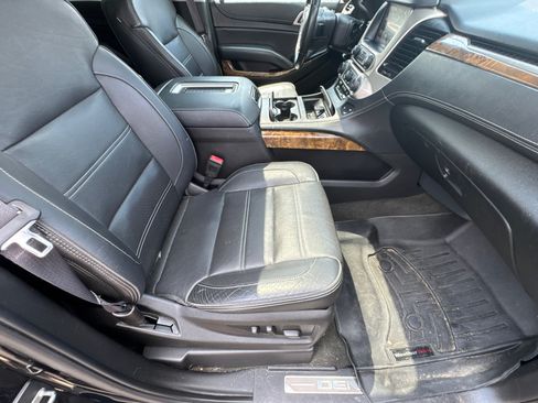 Used 2016 GMC Yukon XL Denali w/ Open Road Package AWD/4WD image 15