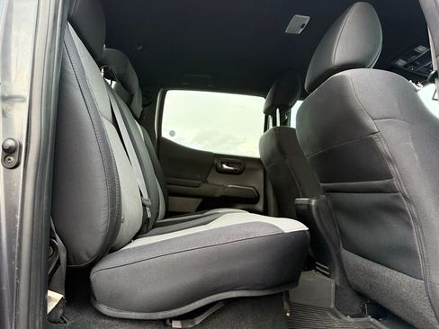 Certified 2021 Toyota Tacoma TRD Off-Road w/ Technology Package image 27