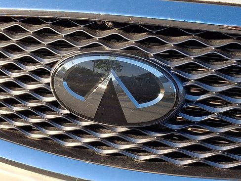 Used 2020 INFINITI QX50 Essential w/ Convenience Package AWD/4WD image 8