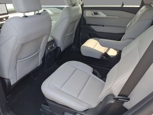New 2026 Ford Explorer Active w/ Active Comfort Package AWD/4WD image 14
