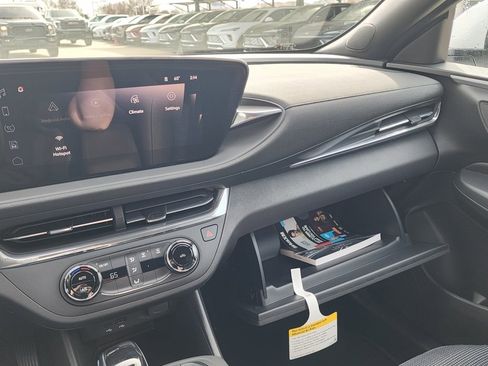 New 2026 Buick Envista Preferred image 32