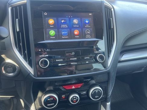 Used 2023 Subaru Forester Premium image 12