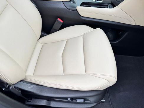 Used 2019 Cadillac XT5 AWD image 19