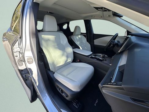 Used 2023 Lexus RX 350 Premium w/ Accessory Package (Z1) image 29