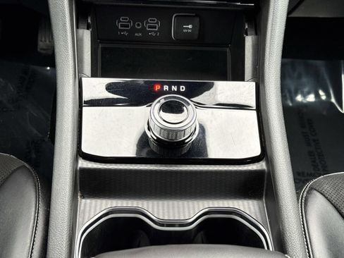 Used 2023 Jeep Grand Cherokee L Laredo image 12