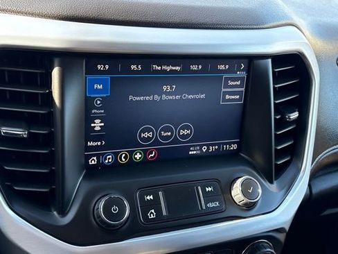 Used 2023 GMC Acadia SLE w/ Driver Convenience Package image 14