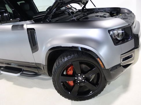 Used 2023 Land Rover Defender 90 X AWD/4WD image 71