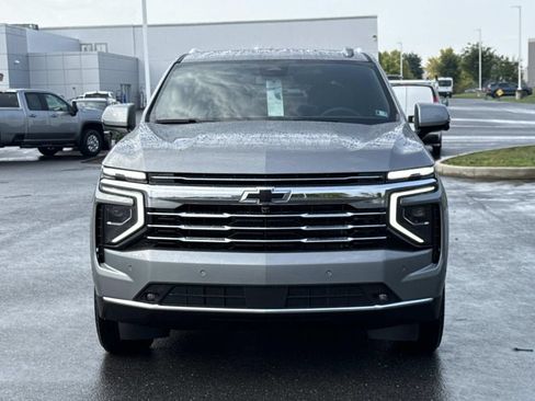 New 2026 Chevrolet Suburban LT w/ Comfort Package AWD/4WD image 16