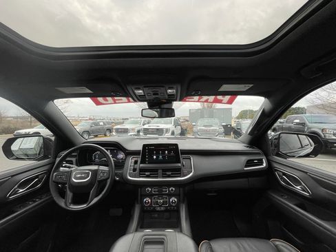 Used 2024 GMC Yukon XL AT4 w/ AT4 Premium Package image 27