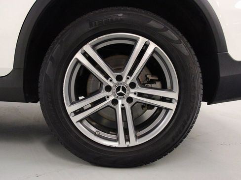 Used 2021 Mercedes-Benz GLC 300 4MATIC image 10