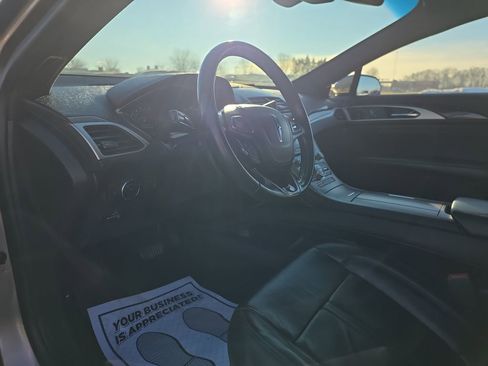Used 2020 Lincoln MKZ Reserve image 19