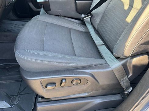 Used 2024 Chevrolet Silverado 1500 Custom image 18