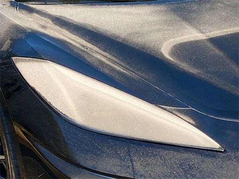 Used 2023 Chevrolet Corvette Stingray Premium Conv w/ Z51 Performance Package image 4