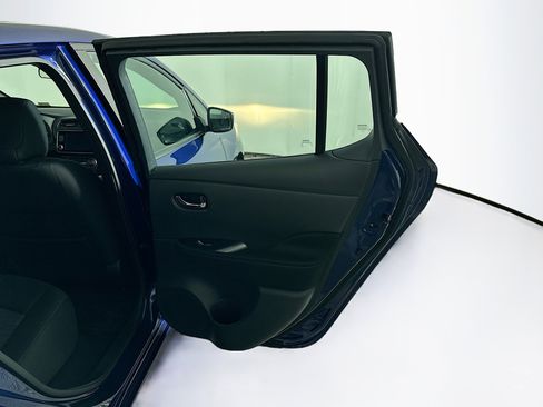 Used 2024 Nissan Leaf S FWD image 28