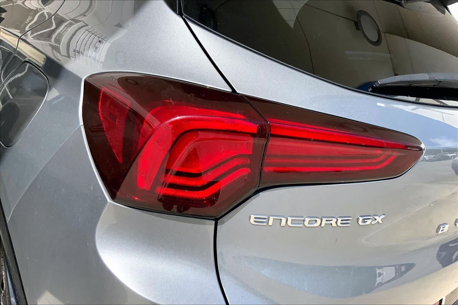 Used 2024 Buick Encore GX Sport Touring FWD image 28