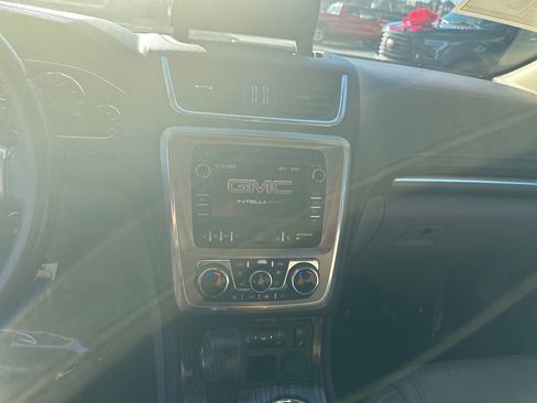 Used 2014 GMC Acadia Denali image 19
