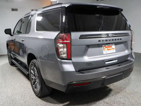 Used 2021 Chevrolet Suburban Z71 image 9