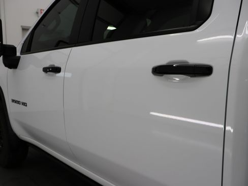 Used 2024 Chevrolet Silverado 3500 LT w/ Z71 Sport Edition image 35