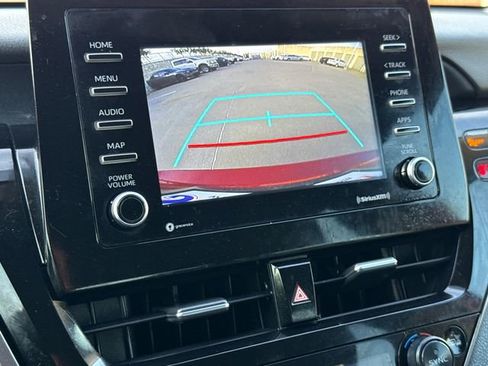 Used 2022 Toyota Camry SE FWD image 23