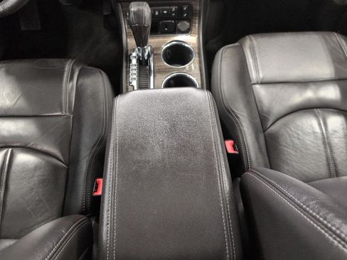 Used 2015 GMC Acadia SLT AWD/4WD image 16
