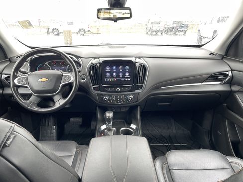 Used 2021 Chevrolet Traverse Premier image 19