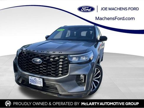 Used 2025 Ford Explorer ST-Line AWD/4WD image 1