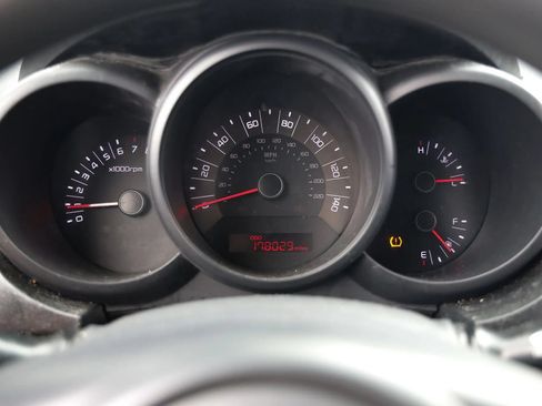 Used 2011 Kia Soul FWD image 28