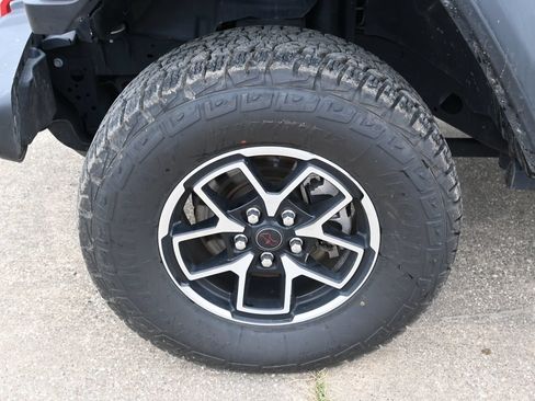 Used 2024 Jeep Wrangler Unlimited Rubicon AWD/4WD image 7