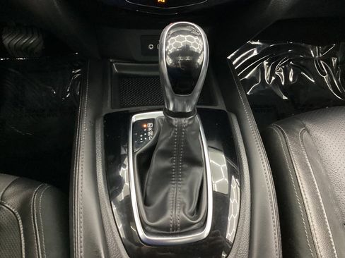 Used 2018 Nissan Rogue SL w/ Premium Package AWD/4WD image 40