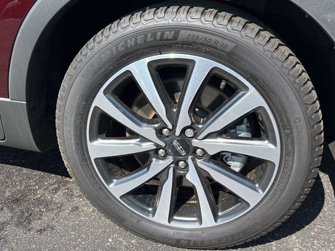 Used 2019 Lincoln MKC Reserve w/ MKC Climate Package AWD/4WD image 12