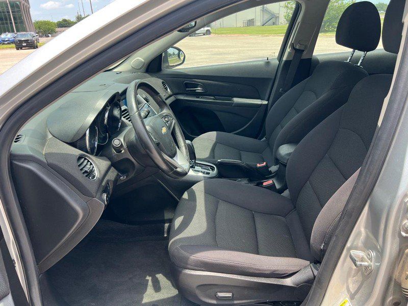 Used 2012 Chevrolet Cruze LT w/ RS Package FWD image 8