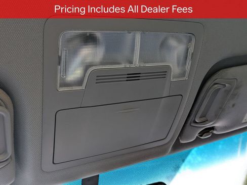 Used 2017 Toyota Camry SE FWD image 21