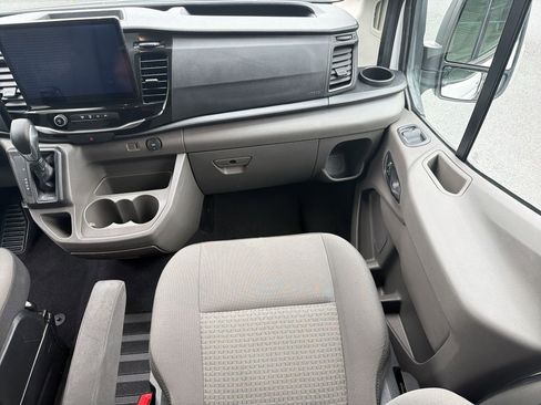 Used 2024 Ford Transit 350 XLT RWD image 24