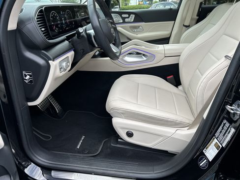Certified 2025 Mercedes-Benz GLS 450 4MATIC image 22
