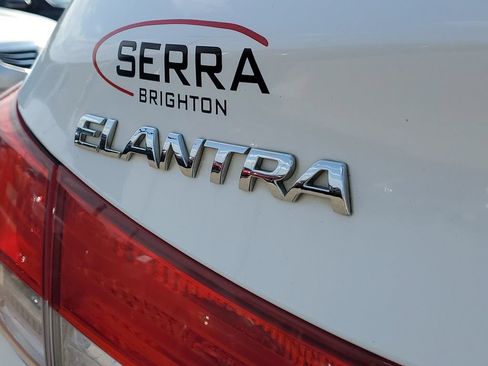 Used 2012 Hyundai Elantra GLS w/ Comfort Pkg 2 FWD image 6