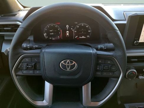 Used 2024 Toyota Tacoma TRD Off-Road AWD/4WD image 11