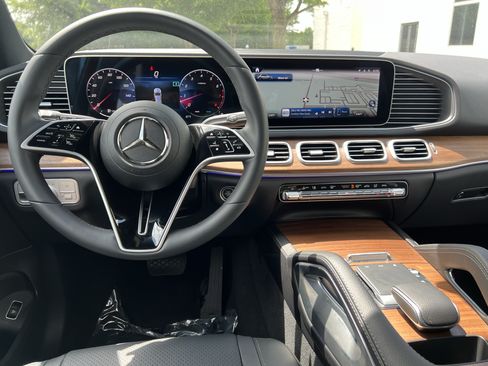 Certified 2025 Mercedes-Benz GLE 350 4MATIC image 30