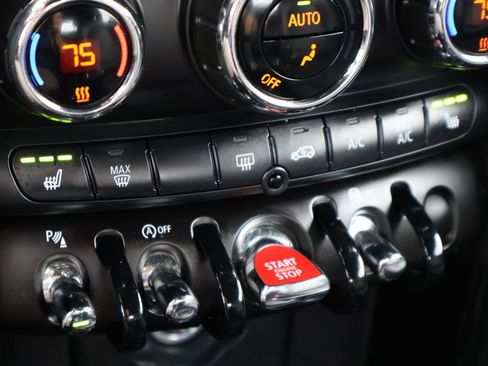 Used 2022 MINI Cooper Convertible w/ Premium Package FWD image 9