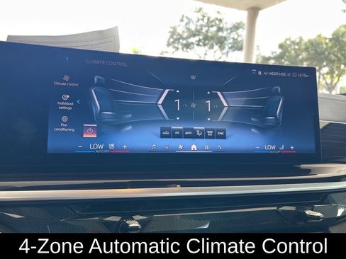 Used 2025 BMW X5 xDrive50e image 8