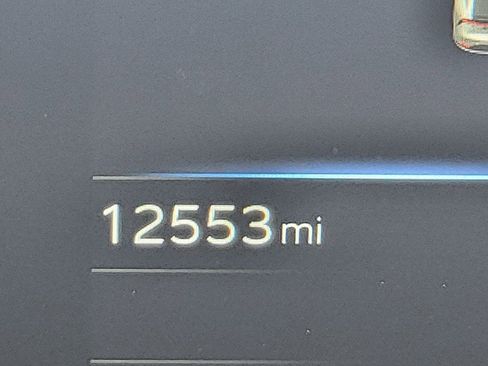 Used 2025 Toyota Prius Limited image 8