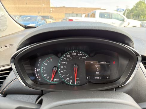 Used 2022 Chevrolet Trax LS w/ Tint and Cruise Package AWD/4WD image 16