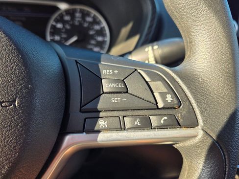 Used 2024 Nissan Sentra SV FWD image 26