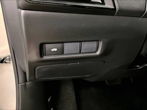New 2026 Nissan Sentra SV FWD image 29
