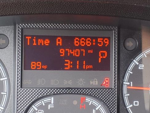 Used 2016 RAM ProMaster 1500 w/ Interior Convenience Group image 25